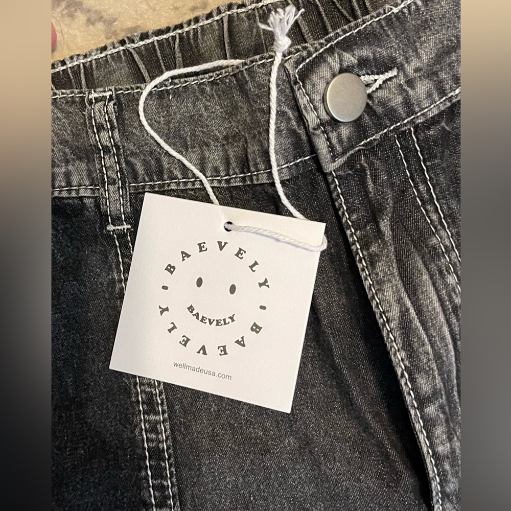 Black Cargo Pants - Picture 5 of 7